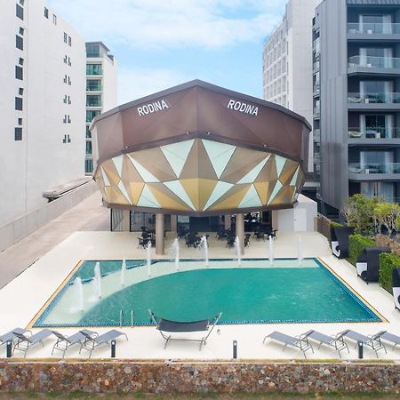 Rodina Beach Hotel Jomtien pláž Exteriér fotografie