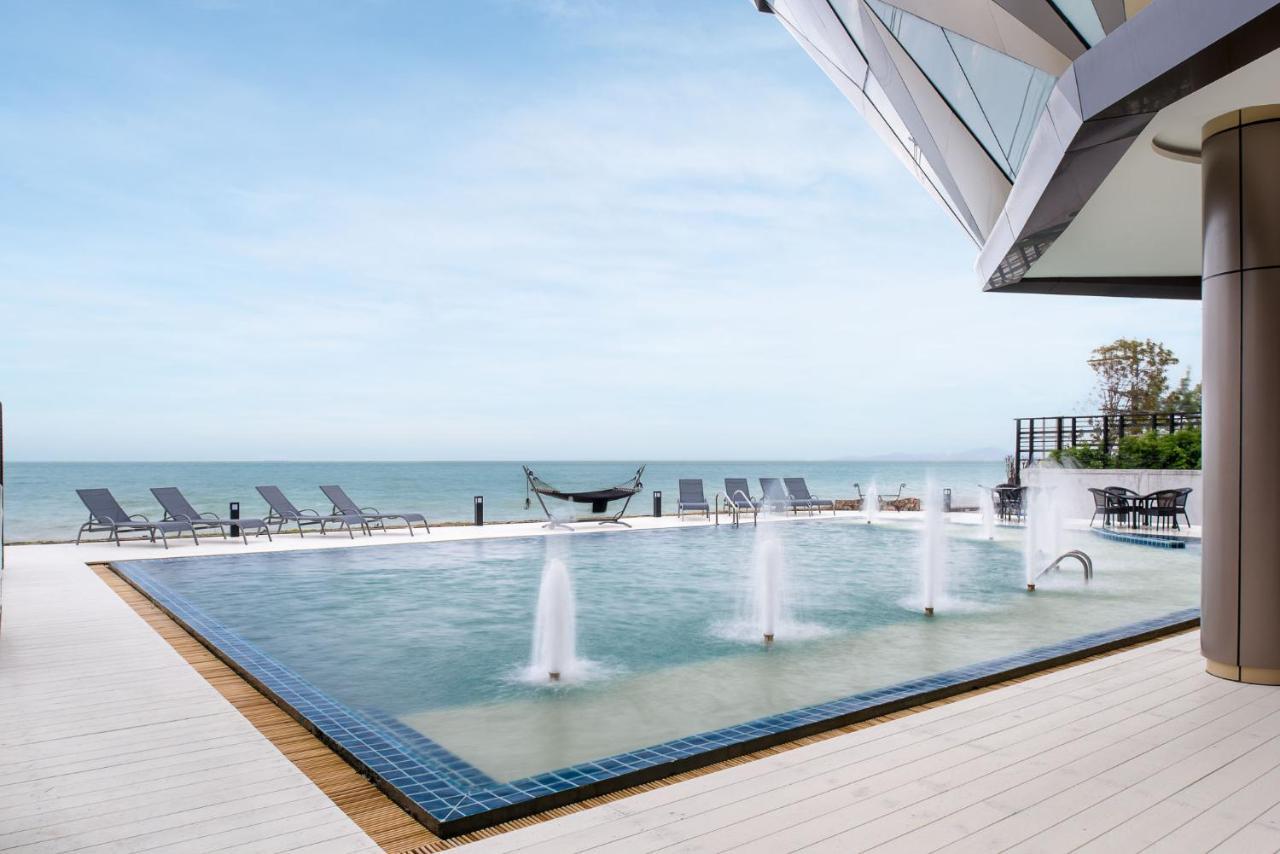 Rodina Beach Hotel Jomtien pláž Exteriér fotografie